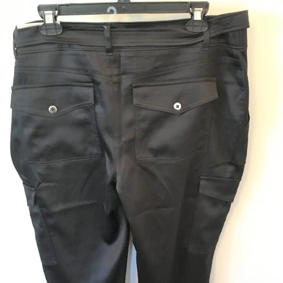 Chico's Petite Black Satin Cargo Ankle Pants Size 2P (US 12P) New w/tags $99 - Picture 5 of 10